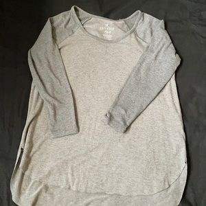 American Eagle quarter-sleeve shirt